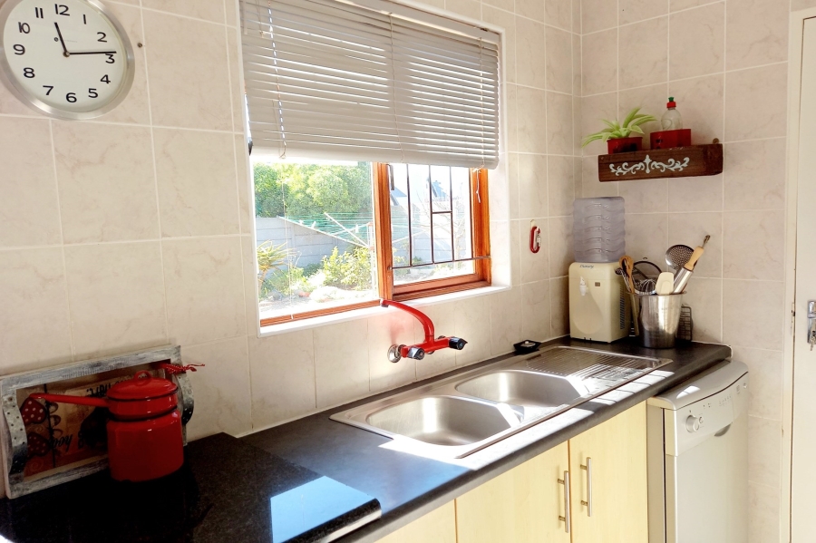 3 Bedroom Property for Sale in Vredenburg Western Cape
